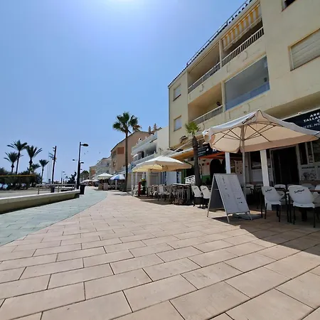 Small Oasis #1, Manilva