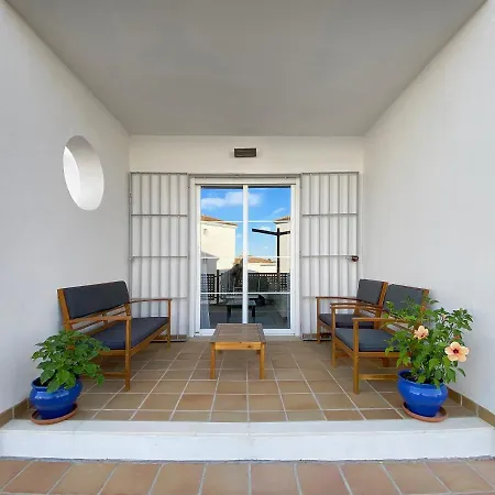 Small Oasis #1, Manilva Appartement *